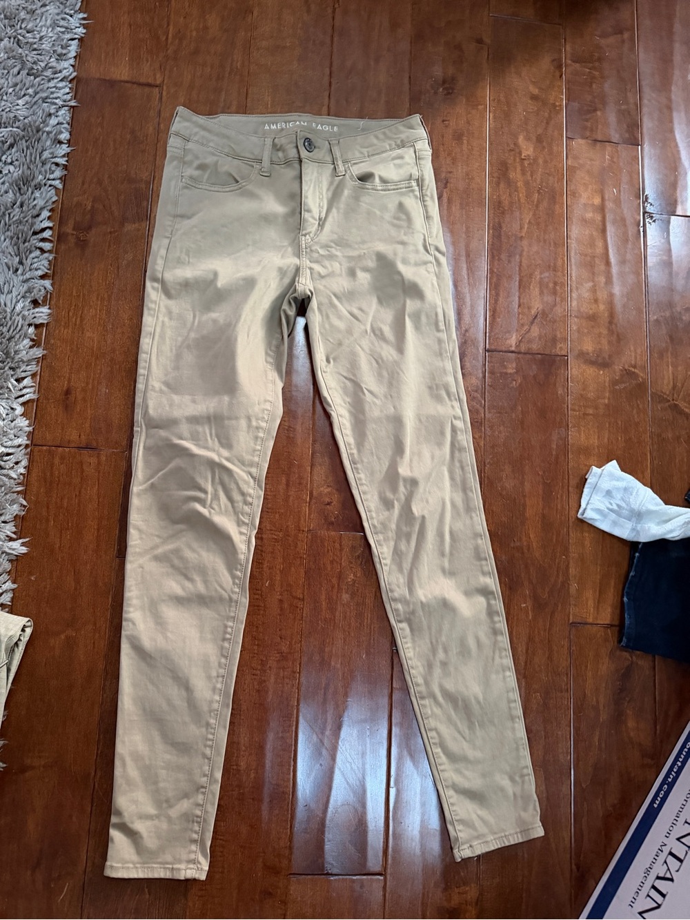 American Eagle Super Stretch Khaki Pants